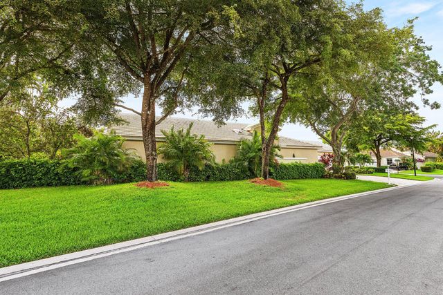 4510 Kensington Park Way, Wellington, FL 33449