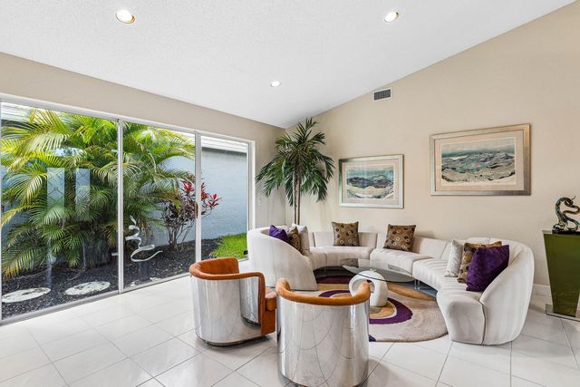 4510 Kensington Park Way, Wellington, FL 33449