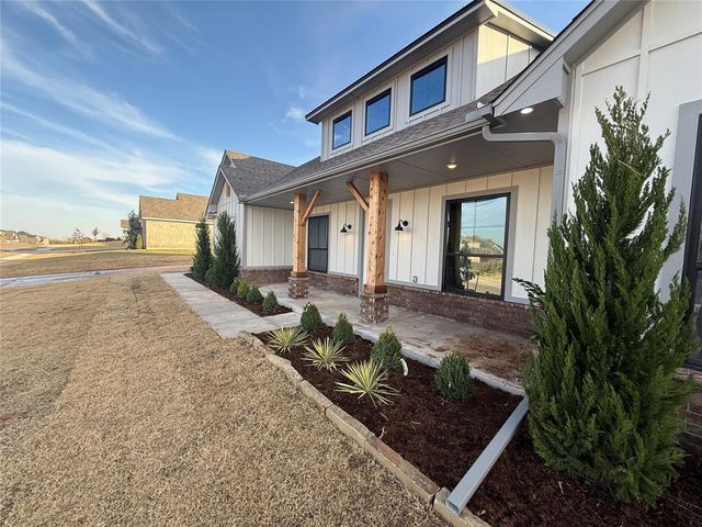 10140 NW 100th Street, Yukon, OK 73099