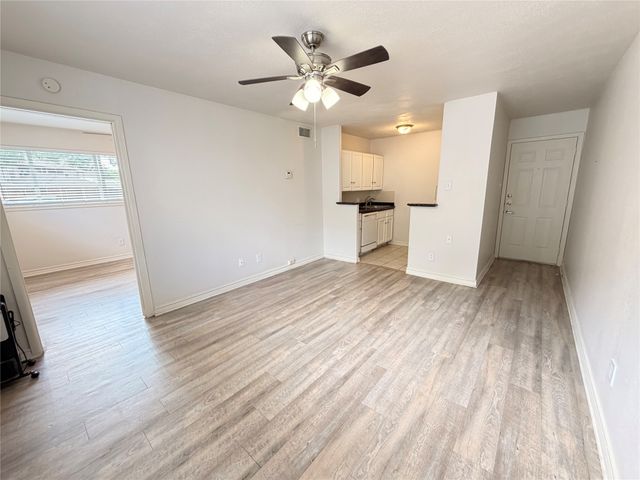 4115 Douglas Avenue 106, Dallas, TX 75219