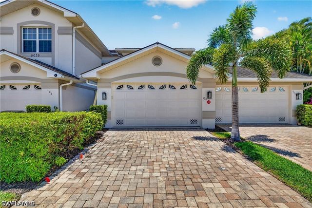 5035 YACHT HARBOR DR 103, Naples, FL 34112