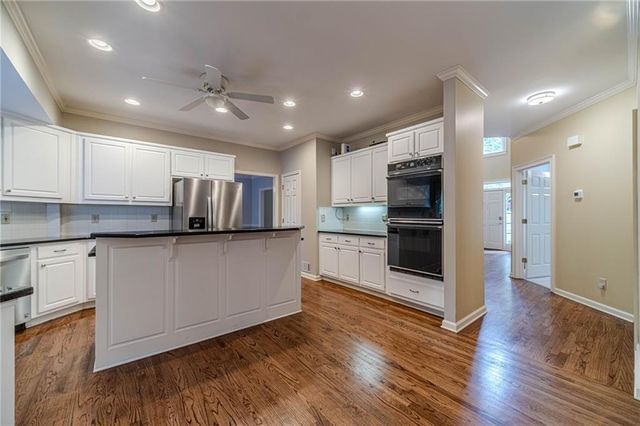 387 Coopers Pond Drive, Lawrenceville, GA 30044