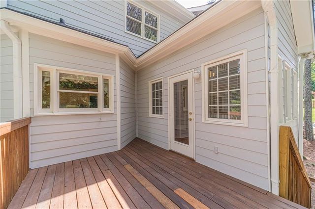 387 Coopers Pond Drive, Lawrenceville, GA 30044
