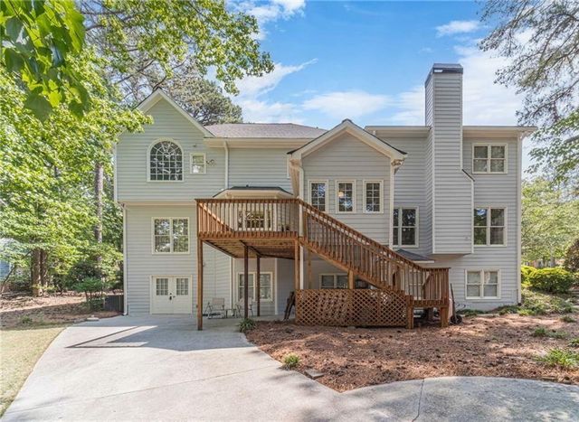 387 Coopers Pond Drive, Lawrenceville, GA 30044