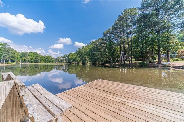 387 Coopers Pond Drive, Lawrenceville, GA 30044