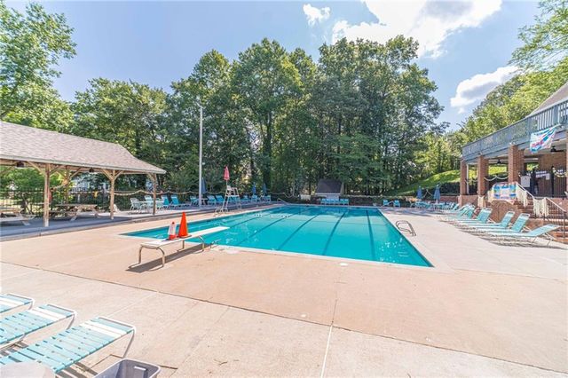 387 Coopers Pond Drive, Lawrenceville, GA 30044