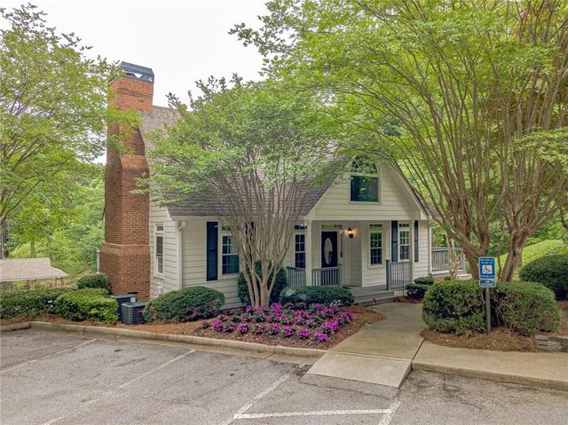 387 Coopers Pond Drive, Lawrenceville, GA 30044