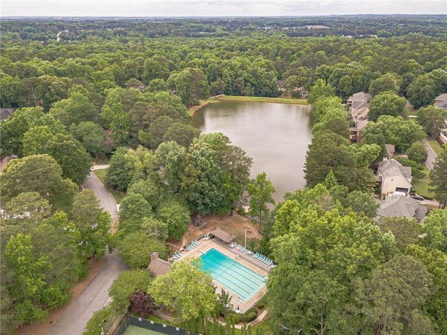 387 Coopers Pond Drive, Lawrenceville, GA 30044