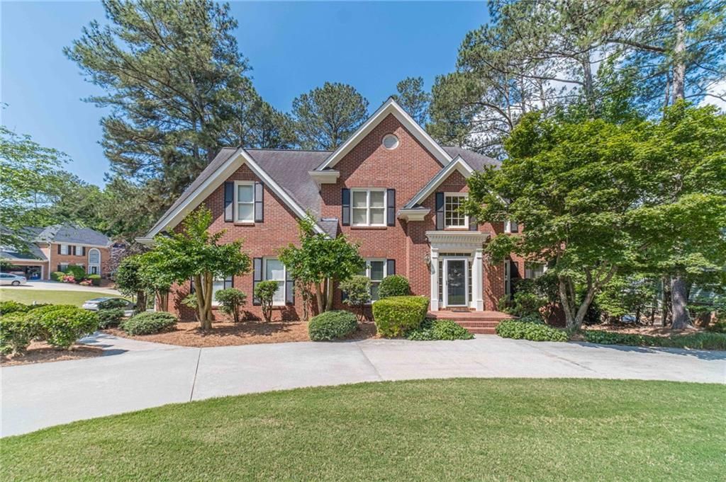387 Coopers Pond Drive, Lawrenceville, GA 30044