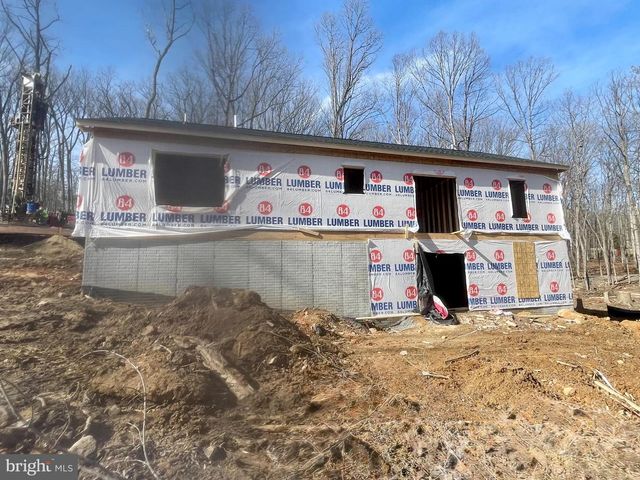 720 PANTHER DR, Winchester, VA 22602