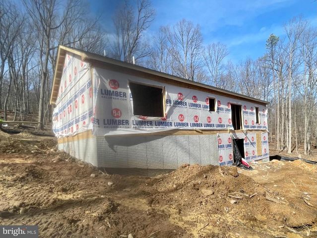 720 PANTHER DR, Winchester, VA 22602