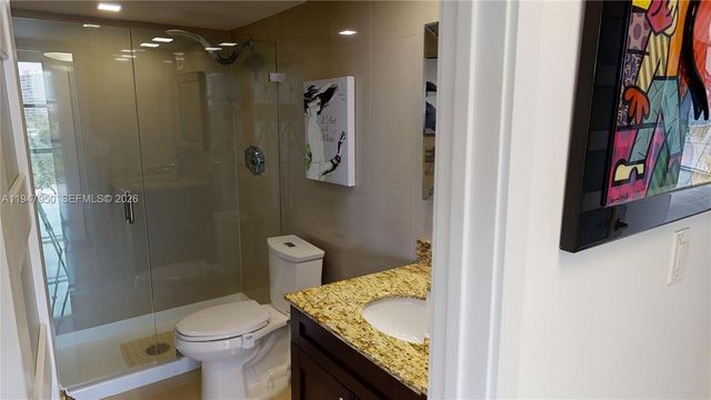 800 Parkview Dr 709, Hallandale Beach, FL 33009