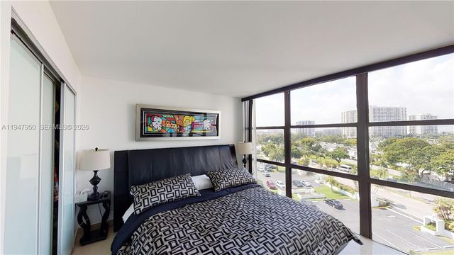 800 Parkview Dr 709, Hallandale Beach, FL 33009