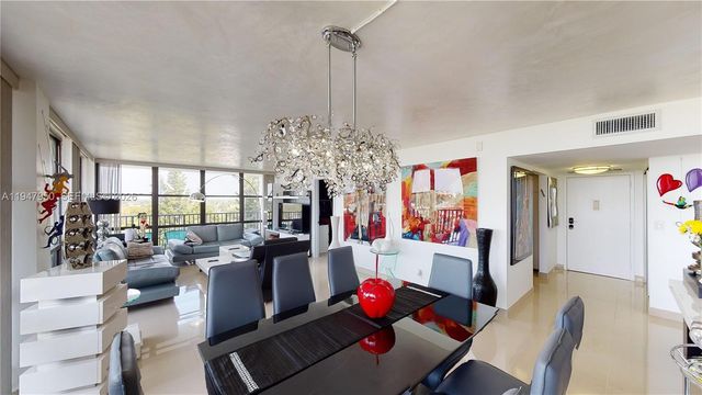 800 Parkview Dr 709, Hallandale Beach, FL 33009