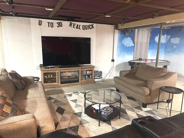 2908 Wake Island Drive, Joliet, IL 60435