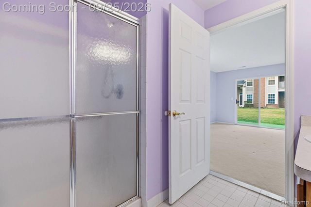 43427 Claremont Drive E, Clinton Charter Township, MI 48038