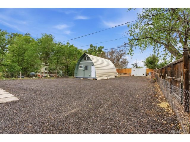 157 N 4th Ave, Brighton, CO 80601