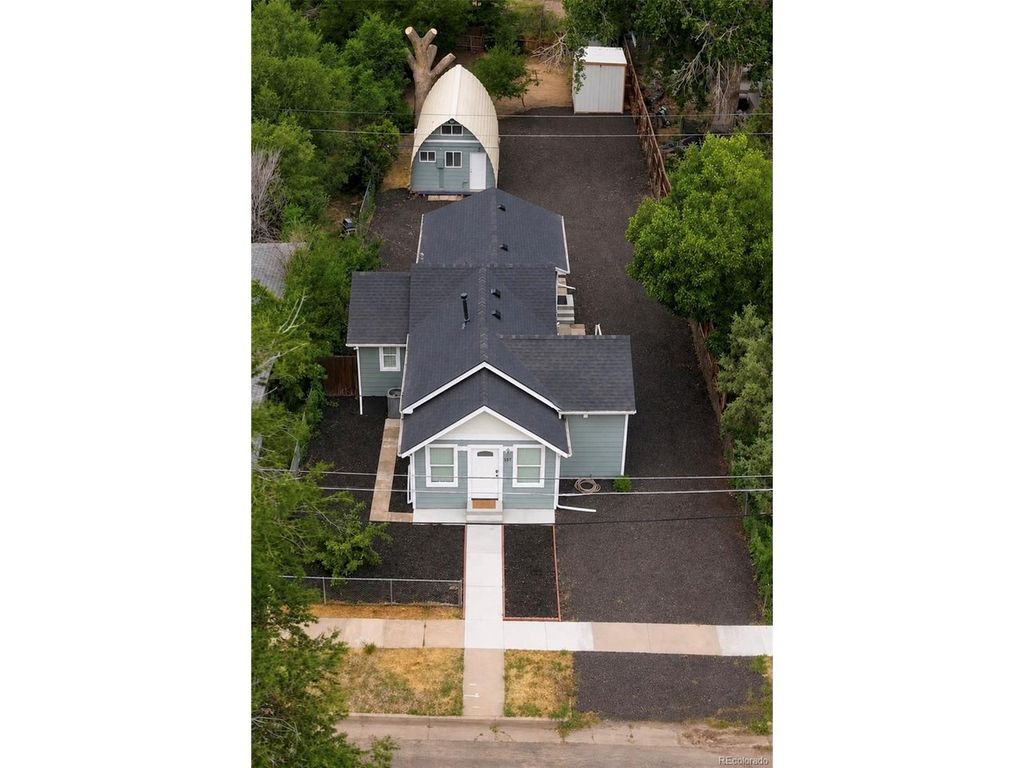 157 N 4th Ave, Brighton, CO 80601