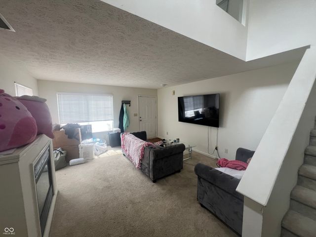 4617 Falcon Run, Indianapolis, IN 46254