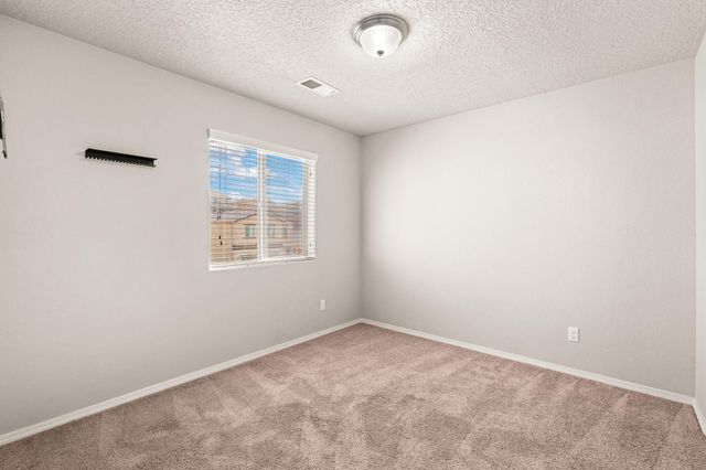 2061 Solara Loop NE, Rio Rancho, NM 87144