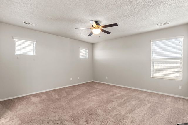 2061 Solara Loop NE, Rio Rancho, NM 87144