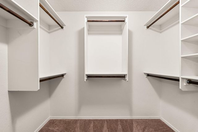 2061 Solara Loop NE, Rio Rancho, NM 87144