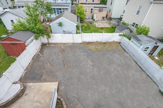 111 Gershom Ave 3, Lowell, MA 01854