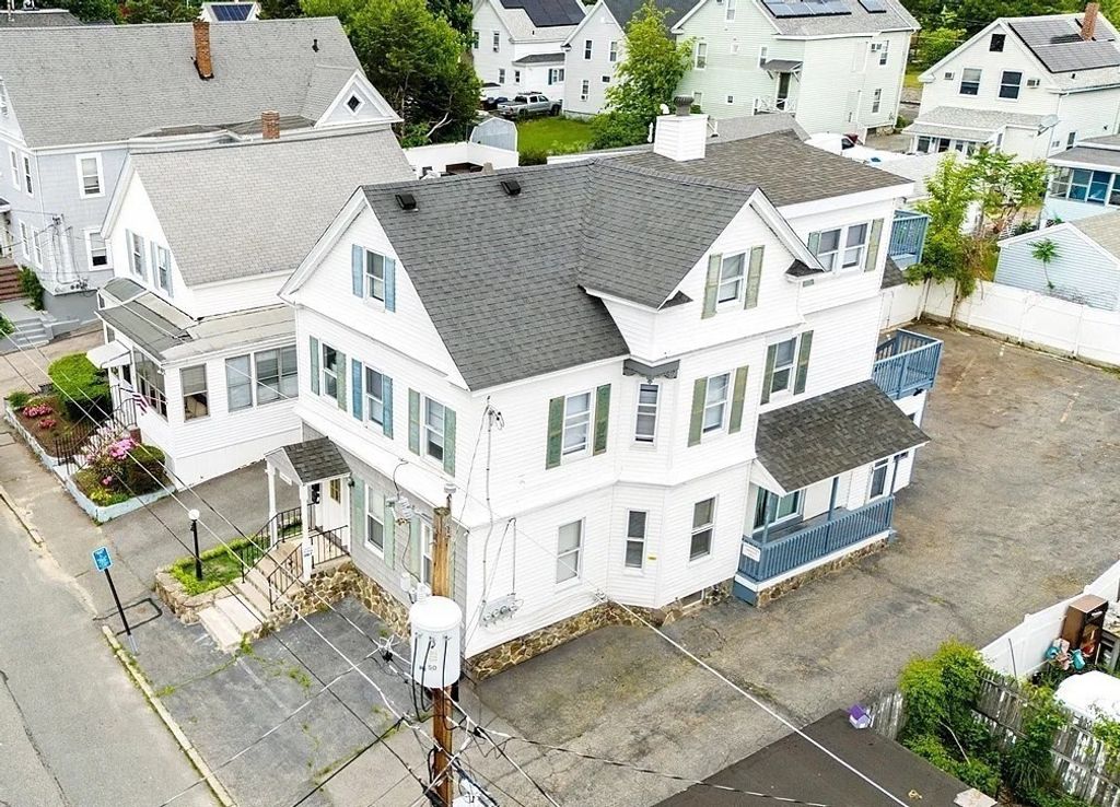 111 Gershom Ave 3, Lowell, MA 01854