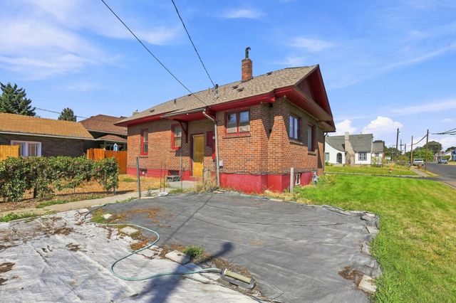 228 E GLASS Ave, Spokane, WA 99207