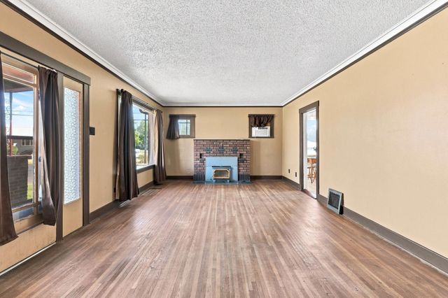228 E GLASS Ave, Spokane, WA 99207
