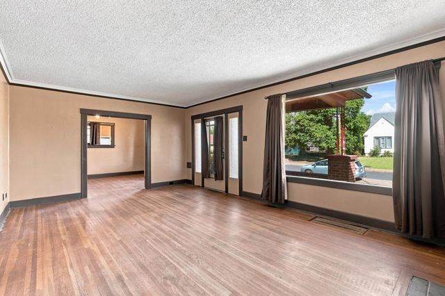 228 E GLASS Ave, Spokane, WA 99207