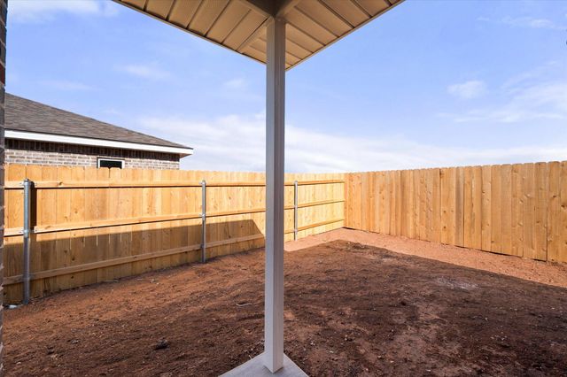 2210 Corpus Avenue, Wolfforth, TX 79382