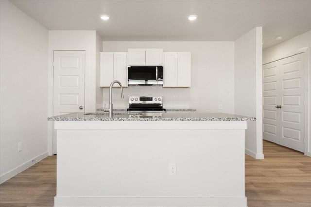 2210 Corpus Avenue, Wolfforth, TX 79382