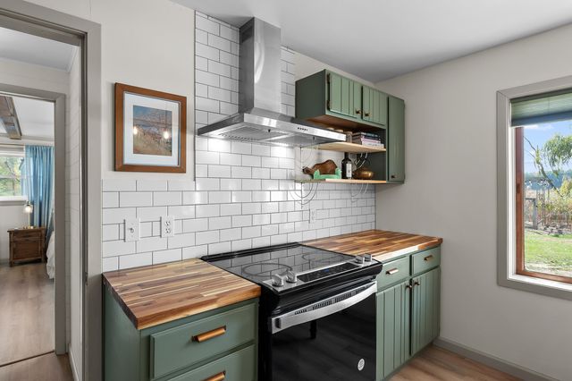 11802 Floria Road, Delton, MI 49046