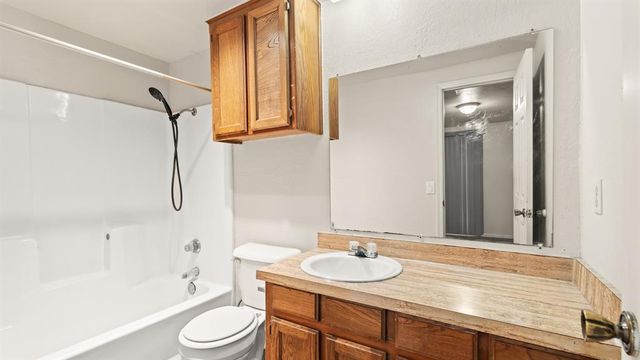 8607 S Drexel Place, Oklahoma City, OK 73159