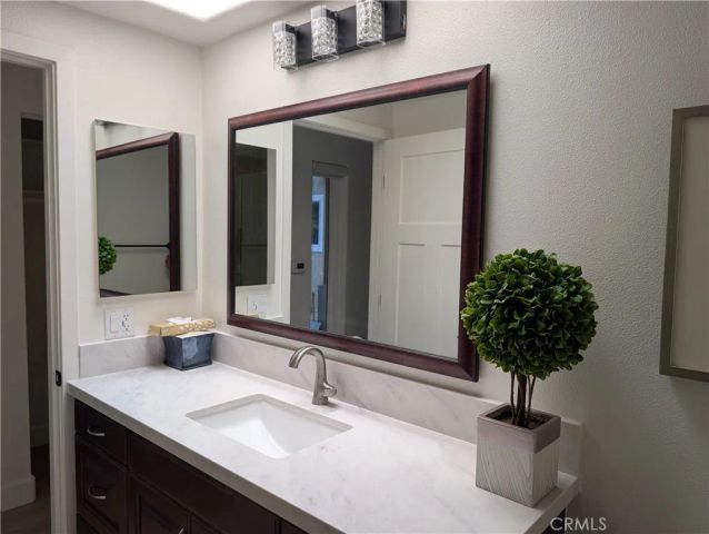 963 Calle Aragon D, Laguna Woods, CA 92637