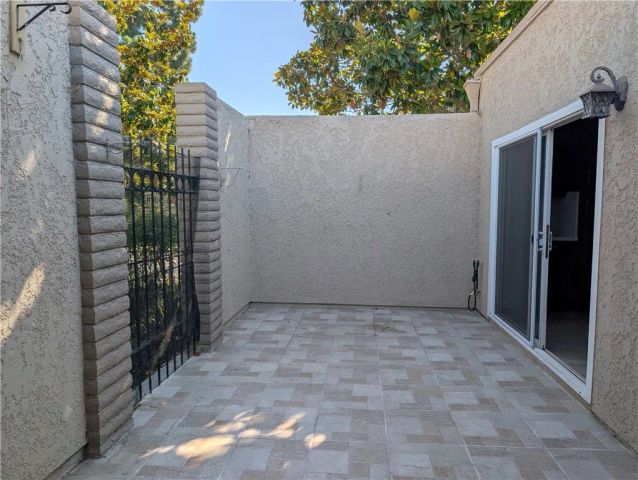 963 Calle Aragon D, Laguna Woods, CA 92637