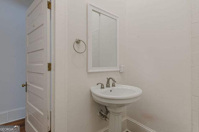 1808 Cambridge Avenue, Atlanta, GA 30337