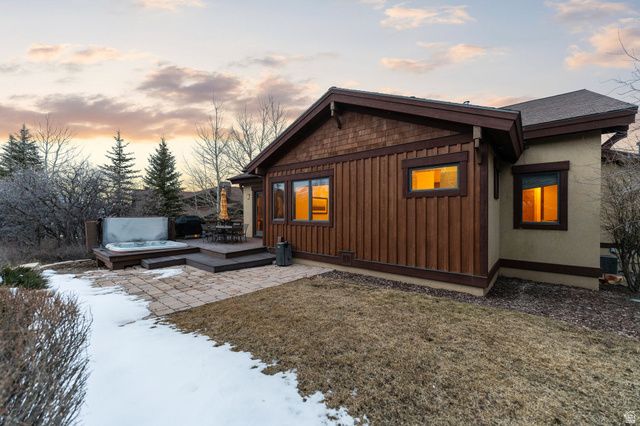 35 HIDDEN OAKS LN, Park City, UT 84060