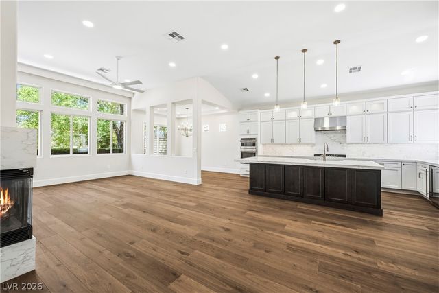 475 Indigo Springs Street, Henderson, NV 89014