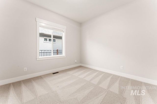 1416 N Palaestra Ave, Eagle, ID 83616