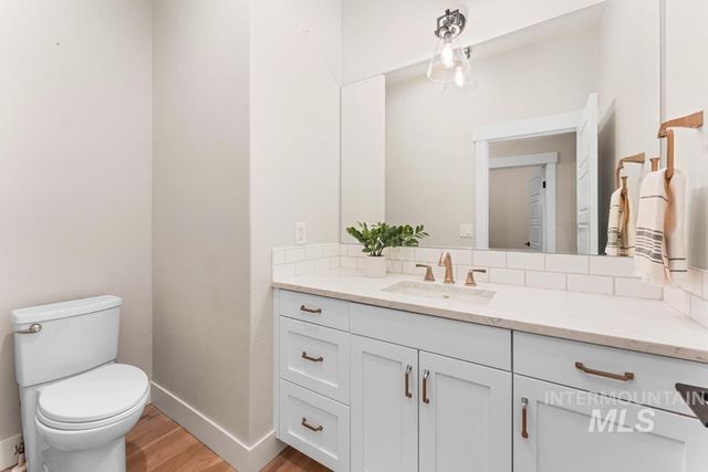 1416 N Palaestra Ave, Eagle, ID 83616