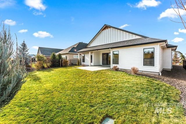 1416 N Palaestra Ave, Eagle, ID 83616