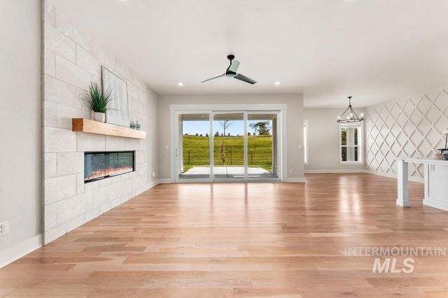 1416 N Palaestra Ave, Eagle, ID 83616