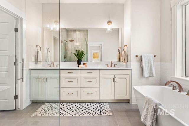 1416 N Palaestra Ave, Eagle, ID 83616