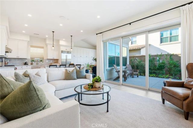 109 Fairgreen, Irvine, CA 92618