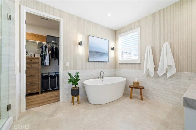 109 Fairgreen, Irvine, CA 92618