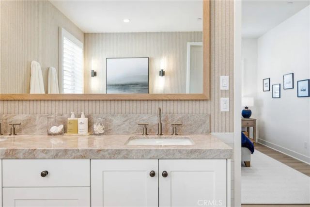 109 Fairgreen, Irvine, CA 92618