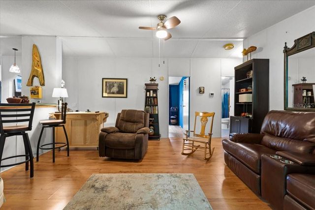 7220 NE 24TH LOOP, High Springs, FL 32643