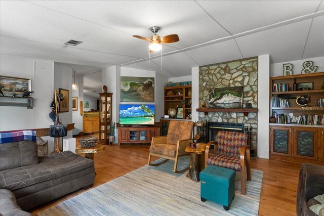 7220 NE 24TH LOOP, High Springs, FL 32643